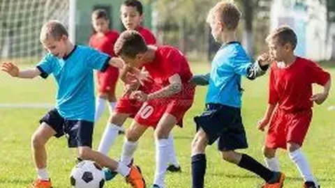 刘景扬勇夺女子100米栏冠军，击败吴艳妮、林雨薇领跑广东选手